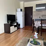 Apartment чудесно място за в